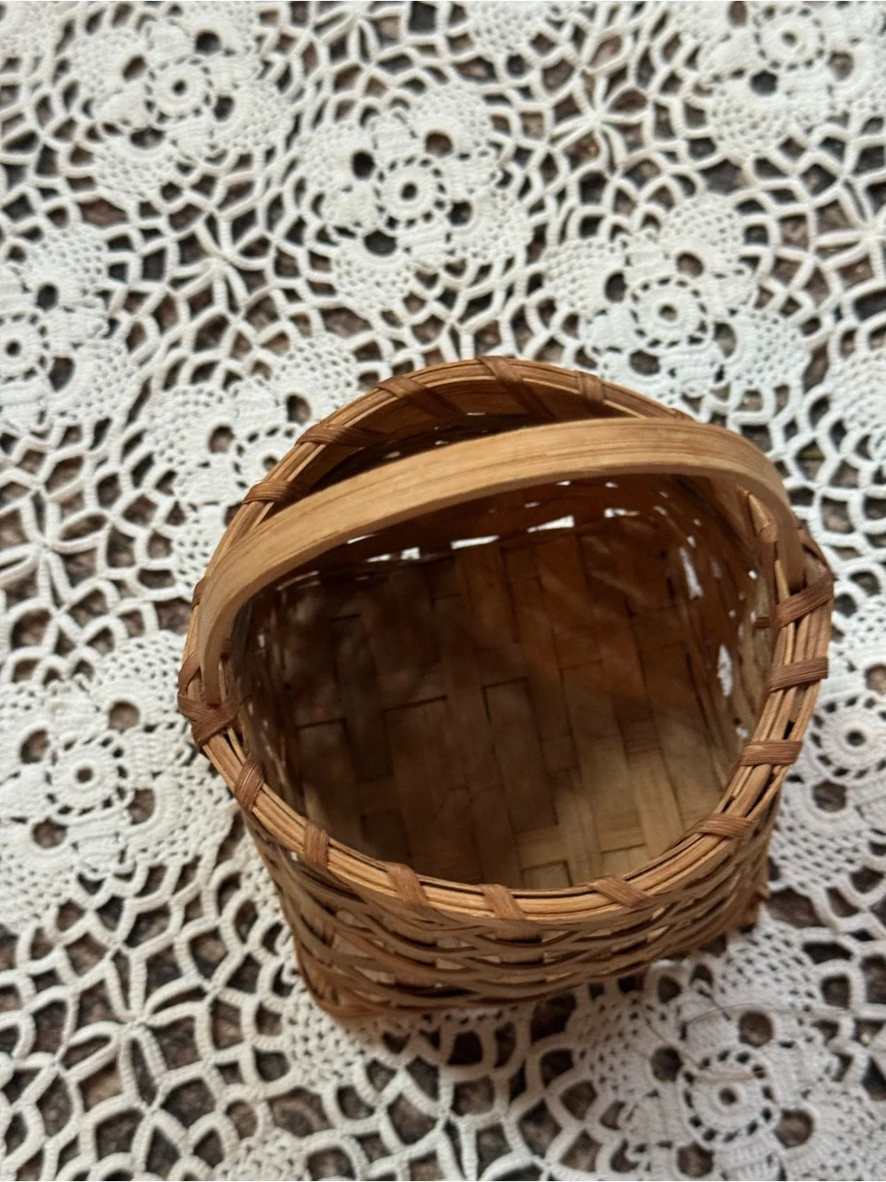 Vintage Mini Woven Splint Basket with Handle Primitive Country Decor